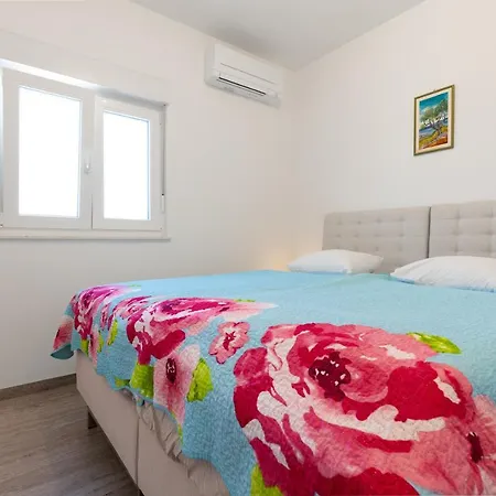 Villa Relax - Beheizter - Heated Pool Kastela