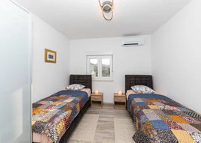 Relax - Beheizter - Heated Pool Kaštela