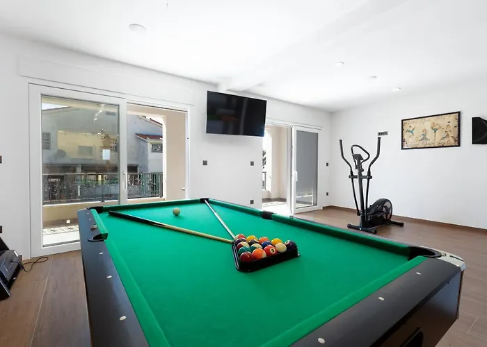 Relax - Beheizter - Heated Pool * Kaštela